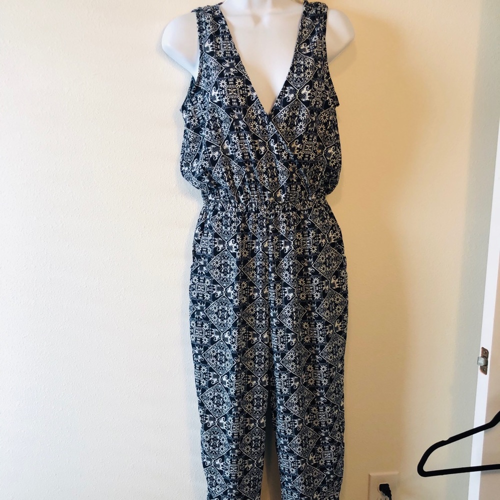 ❤️Love Tree Navy/White Jumpsuit SZ M